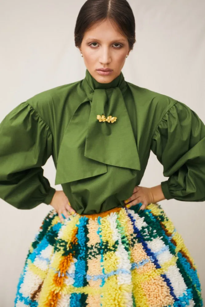 61-1 FLAIR Blouse with bow tie and back buttons