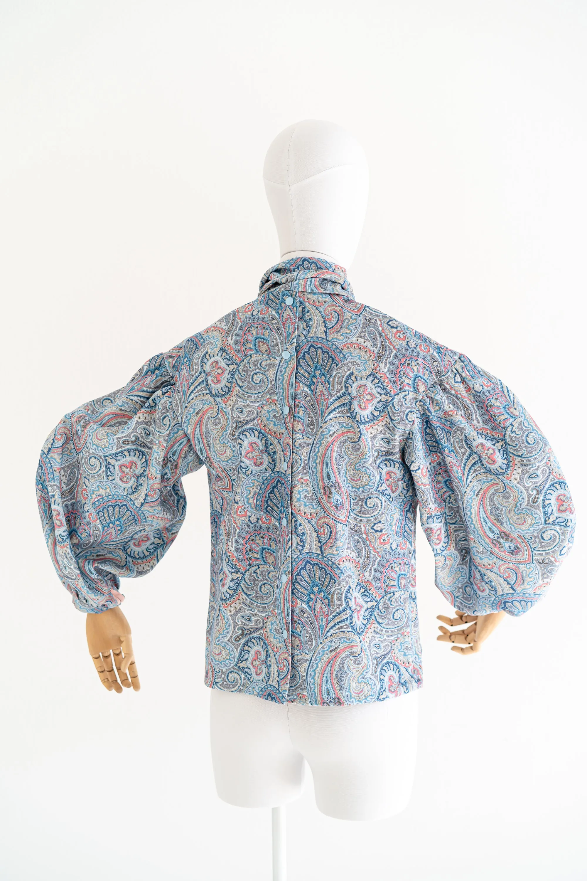 61-1 FLAIR Blouse with bow tie and back buttons