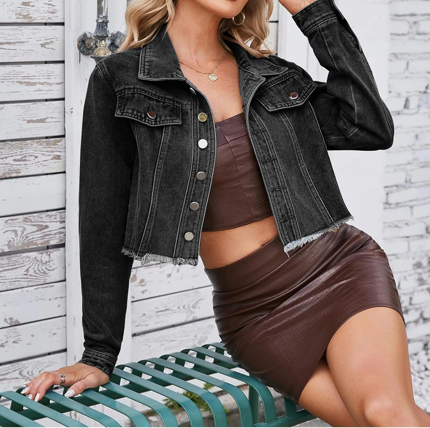 cffvdiz Women's Denim Jacket Long Sleeve Button Up Distressed Raw Edges Hem Slim Short Cropped Jean Jackets