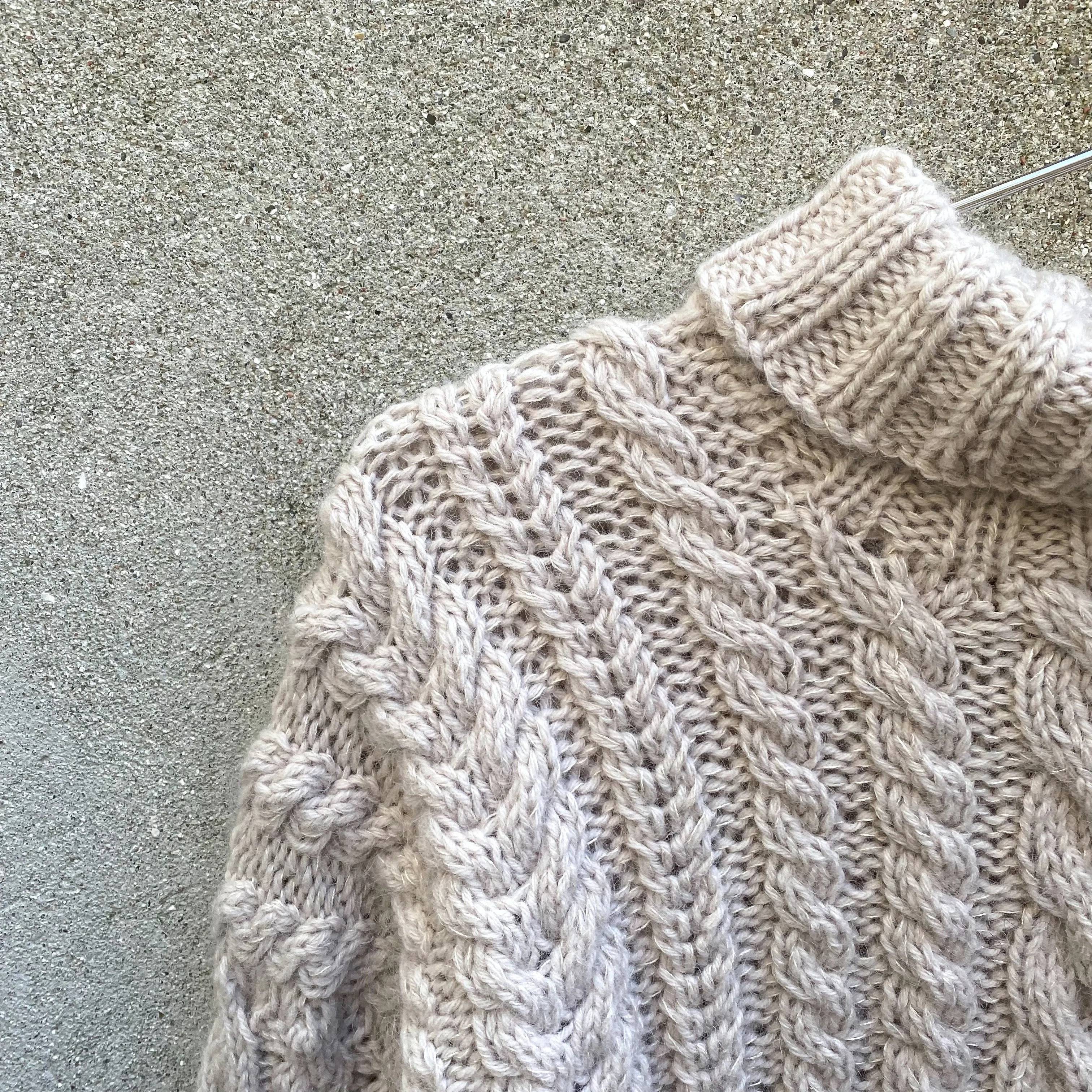 Chunky Cable Sweater - Norsk