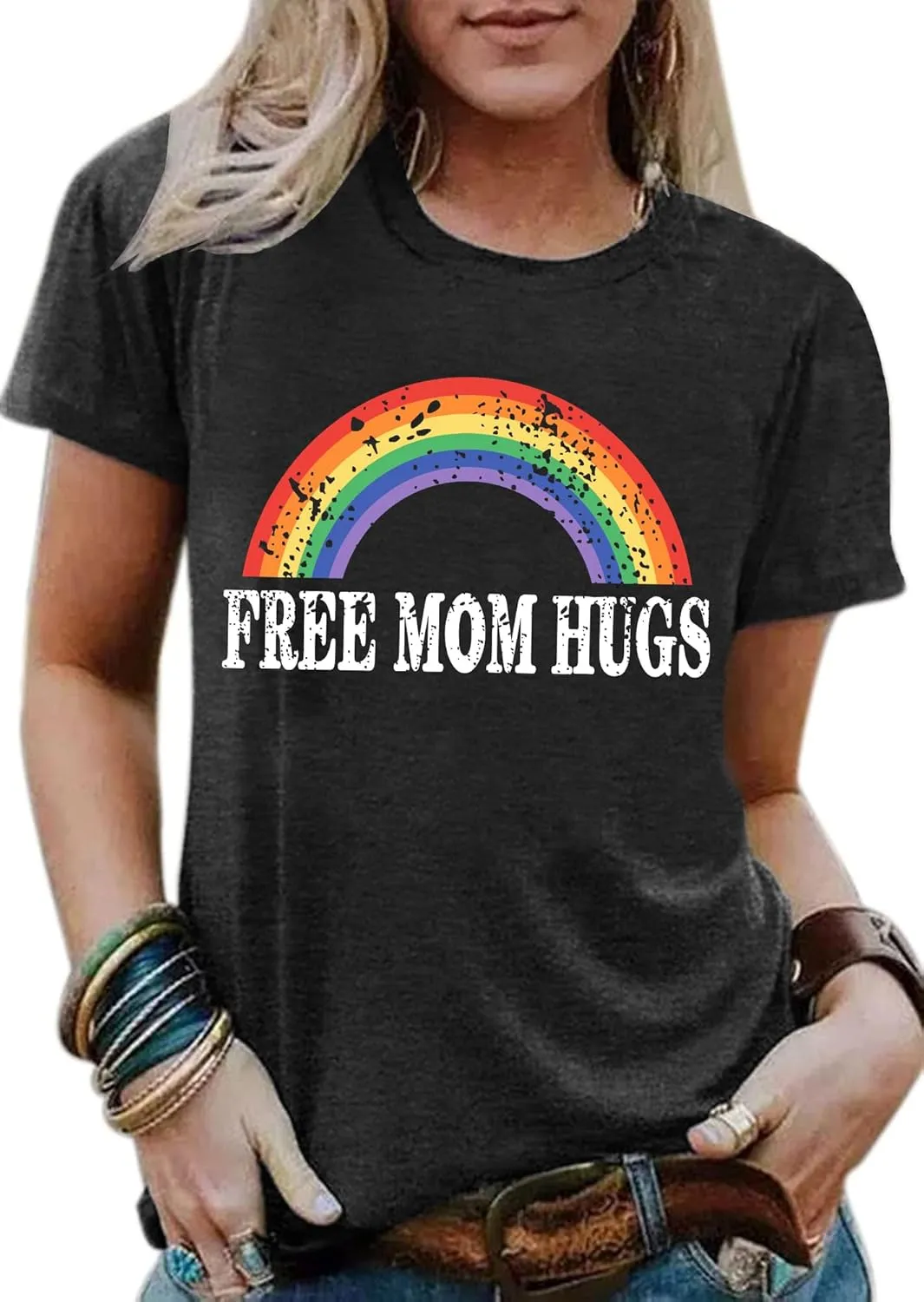 hohololo Pride Shirts Women Rainbows Graphic Tees Shirts Free Mom Hugs T-Shirt LGBTQ Short Sleeve Tops