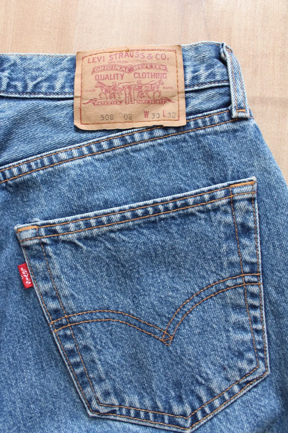 LEVI'S 508 VINTAGE HIGH WAIST MOM JEANS - SIZE 10