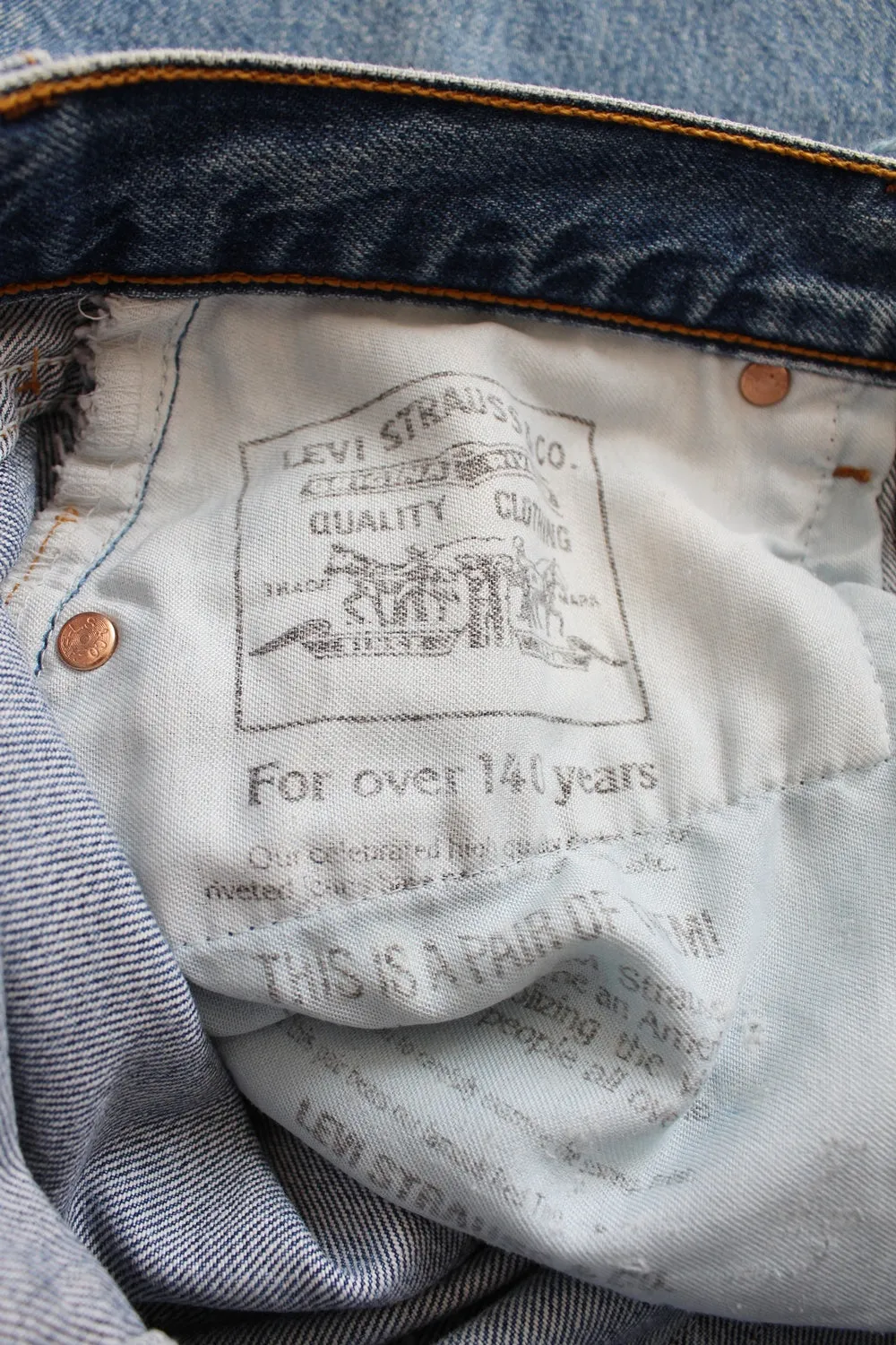 LEVI'S 508 VINTAGE HIGH WAIST MOM JEANS - SIZE 10