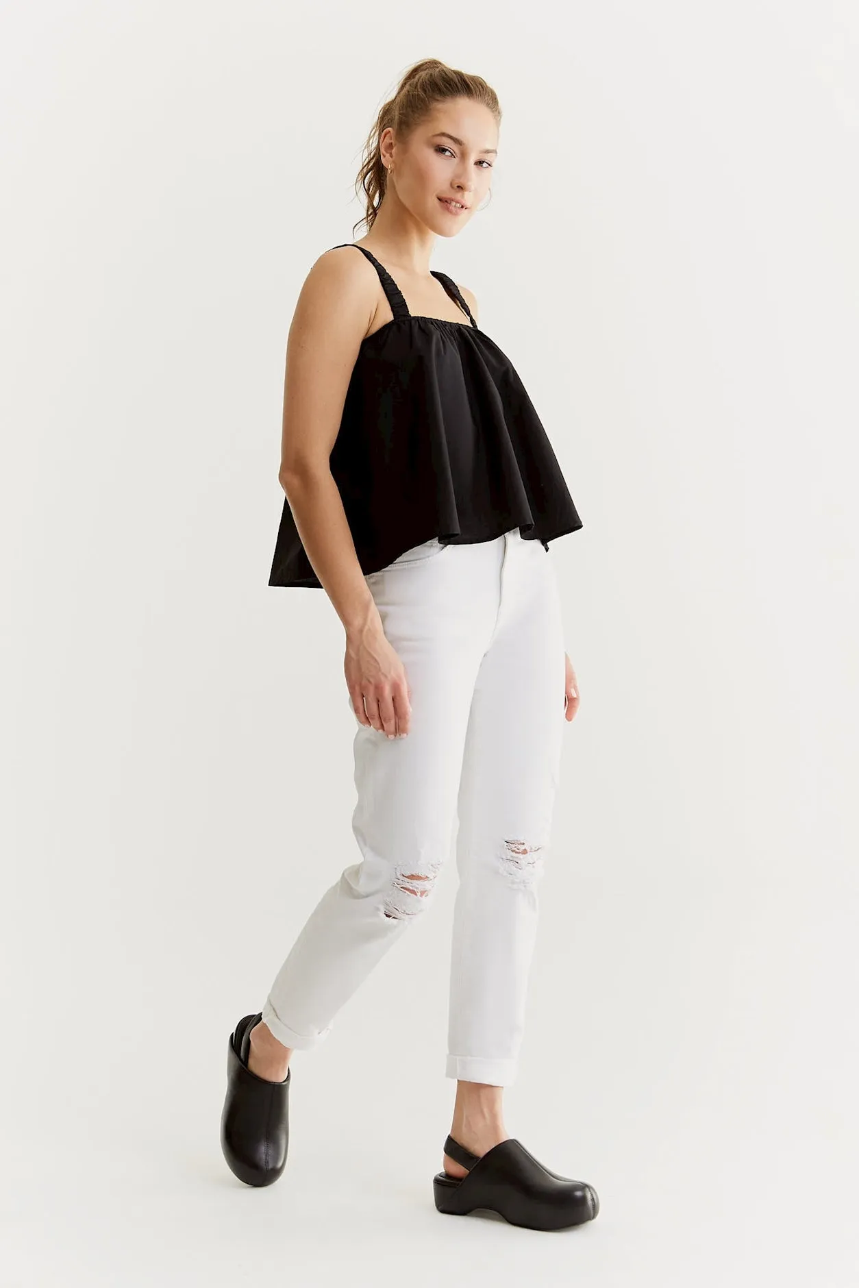 Lynn - Mid Waist 5 Pocket Mom Jeans - White Destroyed