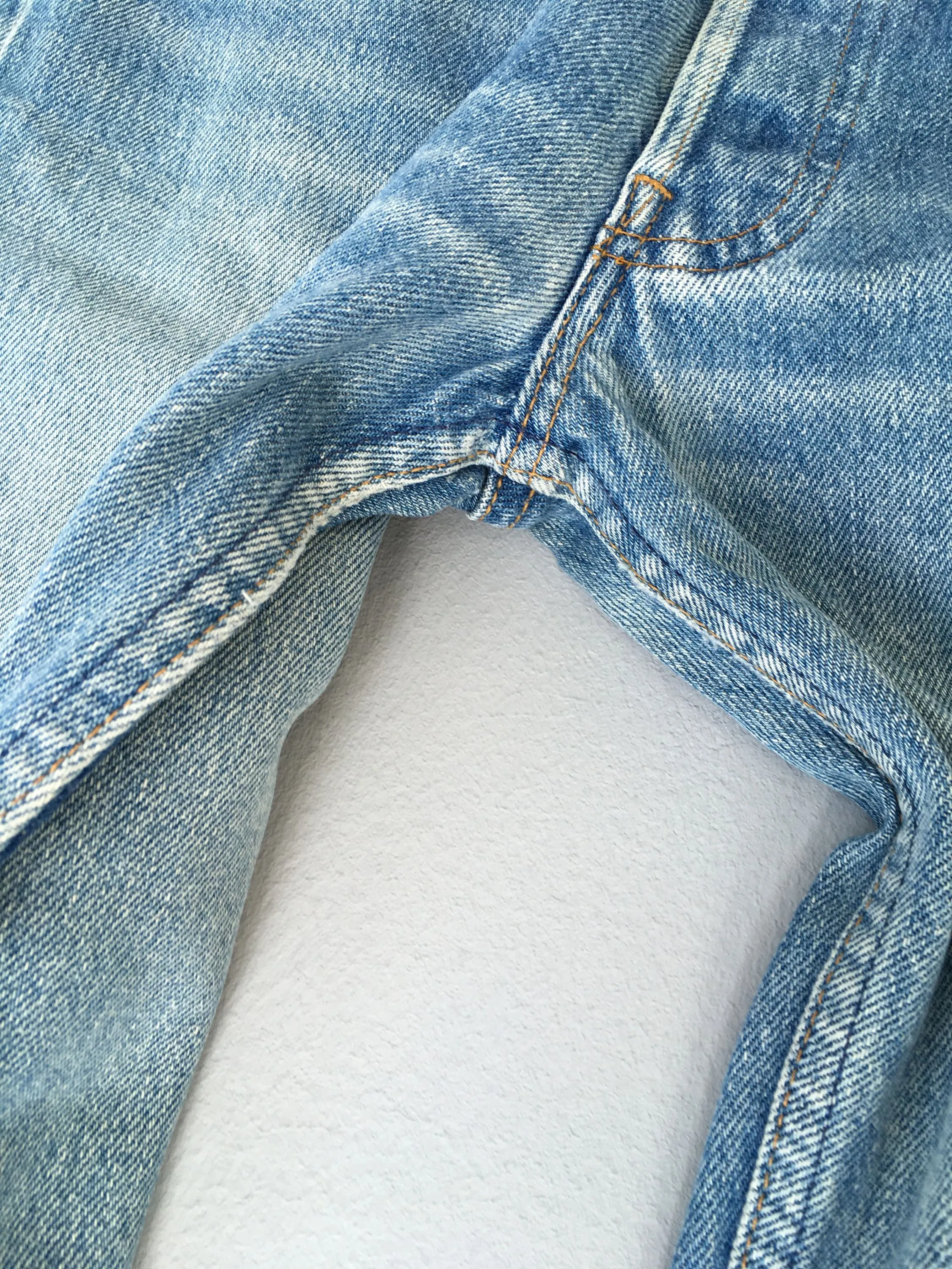 Size 28x30 Levi's 501 Faded Blue Dirty Jeans